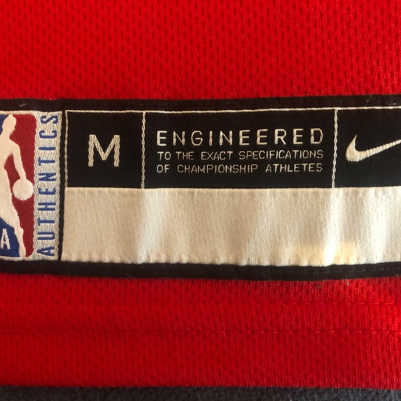 Trey Young, Youth Medium Jersey - Picture 4 of 4